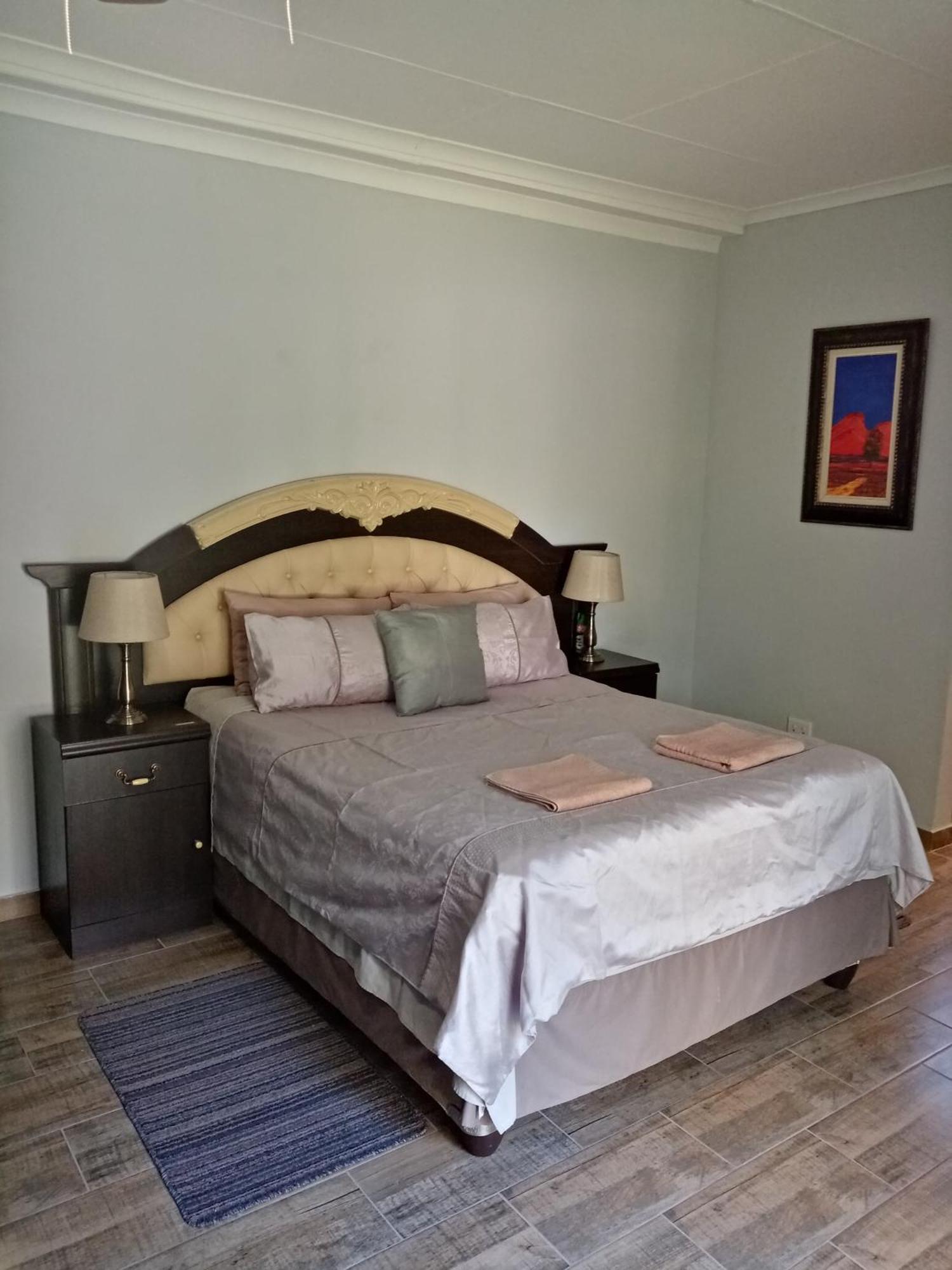 De La Rose Guesthouse Lephalale ภายนอก รูปภาพ