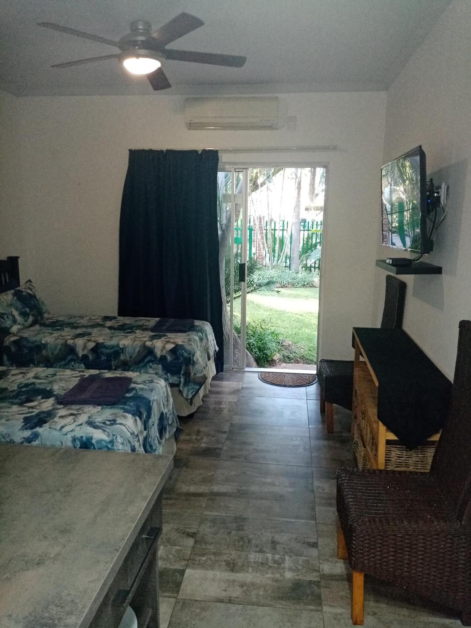 De La Rose Guesthouse Lephalale ภายนอก รูปภาพ