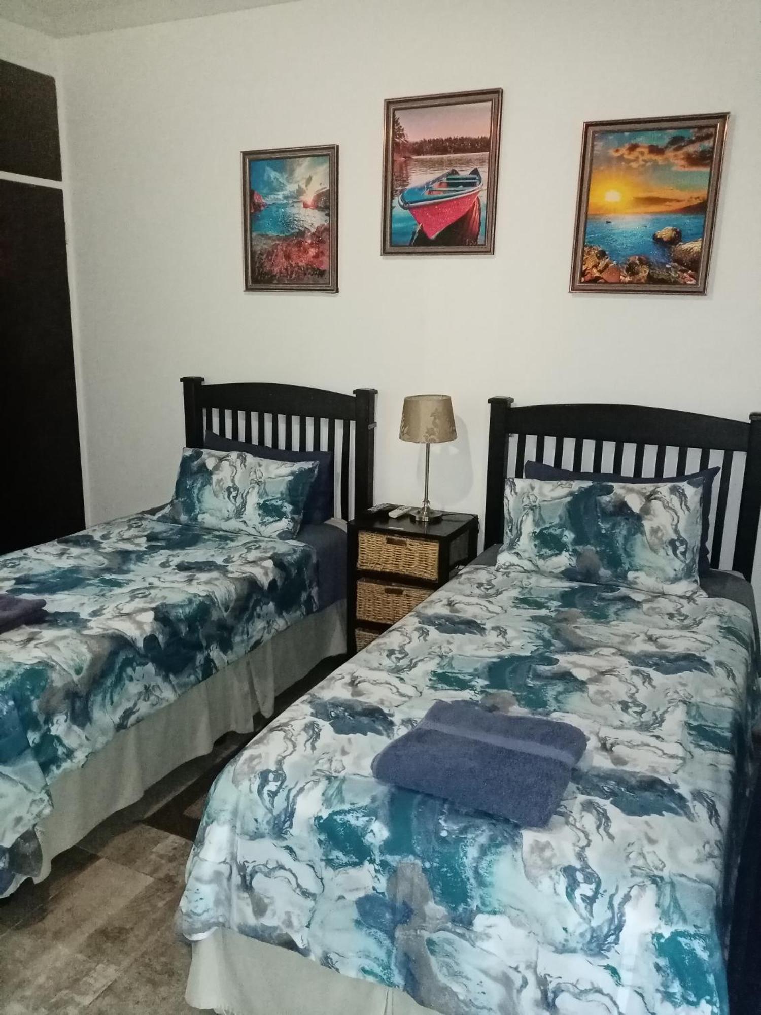 De La Rose Guesthouse Lephalale ภายนอก รูปภาพ